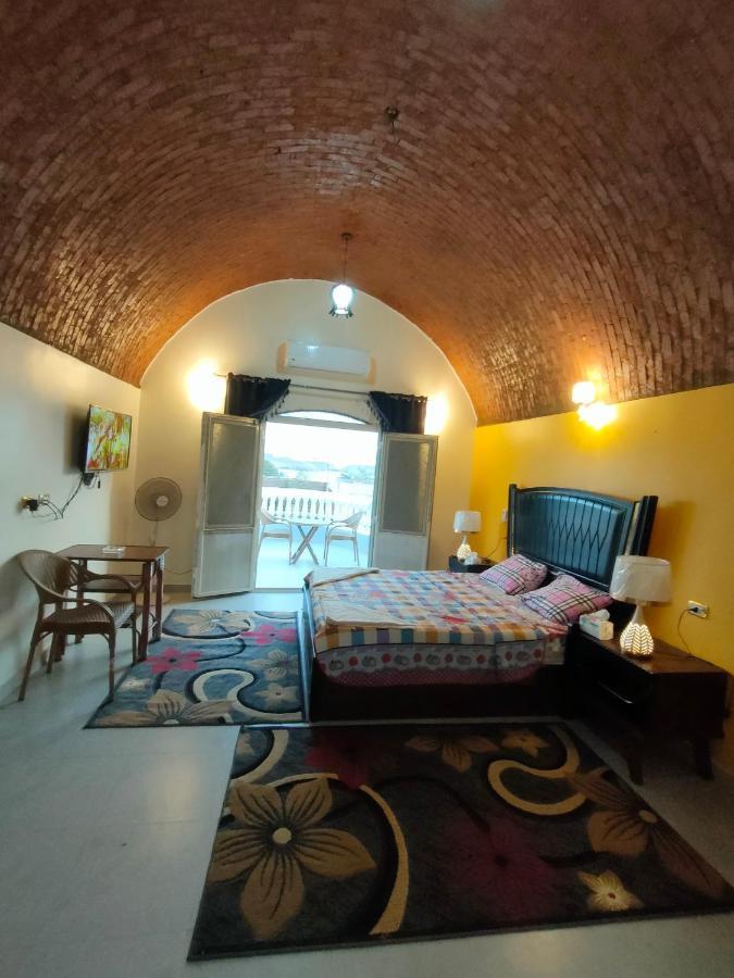 Abu Simbel Nubian Guest House מראה חיצוני תמונה